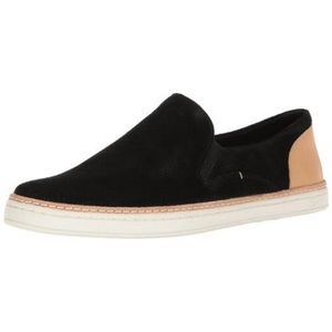 UGG Adley Slip-On Sneaker